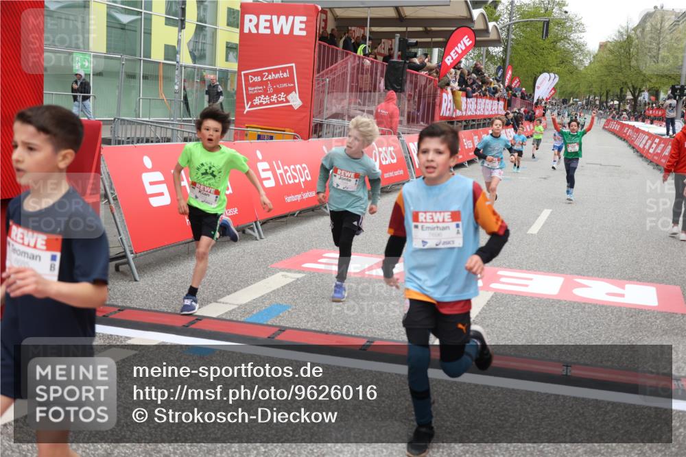 25.04.2026 - Das Zehntel Strokosch-Dieckow http://msf.ph/oto/9626016 25.04.2026 10:49:04 Ziel 5454, 6323, 6685, 6889, 7315, 7549, 7696 meine-sportfotos.de