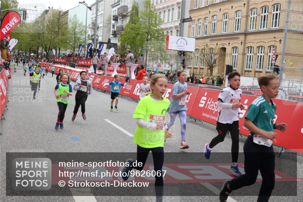 25.04.2026 - Das Zehntel Strokosch-Dieckow http://msf.ph/oto/9626067 25.04.2026 10:52:43 Ziel 5067, 6064, 6136, 6250, 6426, 7252, 7603, 7721, 7897, 7957, 7963, 8044, 8050 meine-sportfotos.de