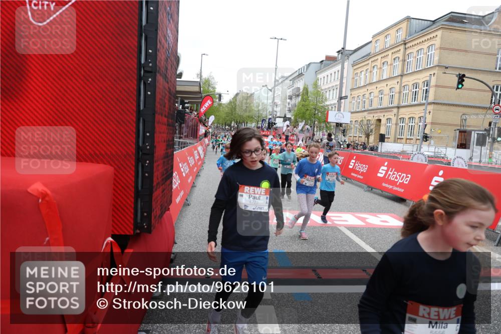 25.04.2026 - Das Zehntel Strokosch-Dieckow http://msf.ph/oto/9626101 25.04.2026 10:59:14 Ziel 5153, 5185, 5212, 5366, 5532, 5556, 5609, 5731, 5757, 5850, 5862, 5938, 6347, 6356, 6367, 6576, 6600, 6723, 6802, 6809, 6843, 6860, 7144, 7301, 7318, 7356, 7417, 7520, 7565, 7613, 7673, 7677 meine-sportfotos.de
