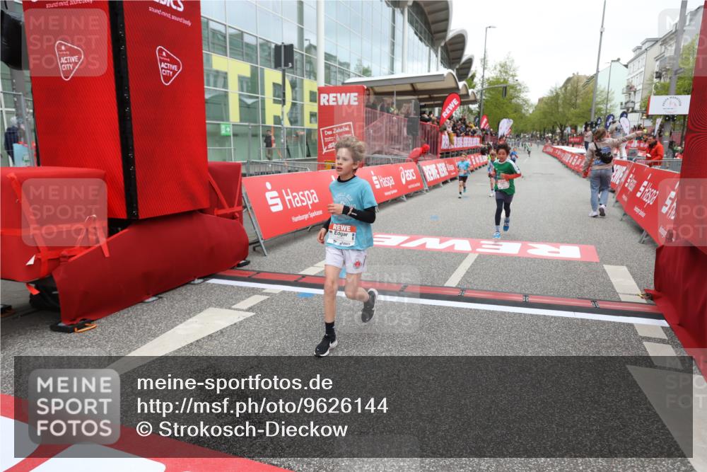 25.04.2026 - Das Zehntel Strokosch-Dieckow http://msf.ph/oto/9626144 25.04.2026 10:49:07 Ziel 5905, 6685, 6889, 6906, 7315, 7549, 7696, 7738 meine-sportfotos.de