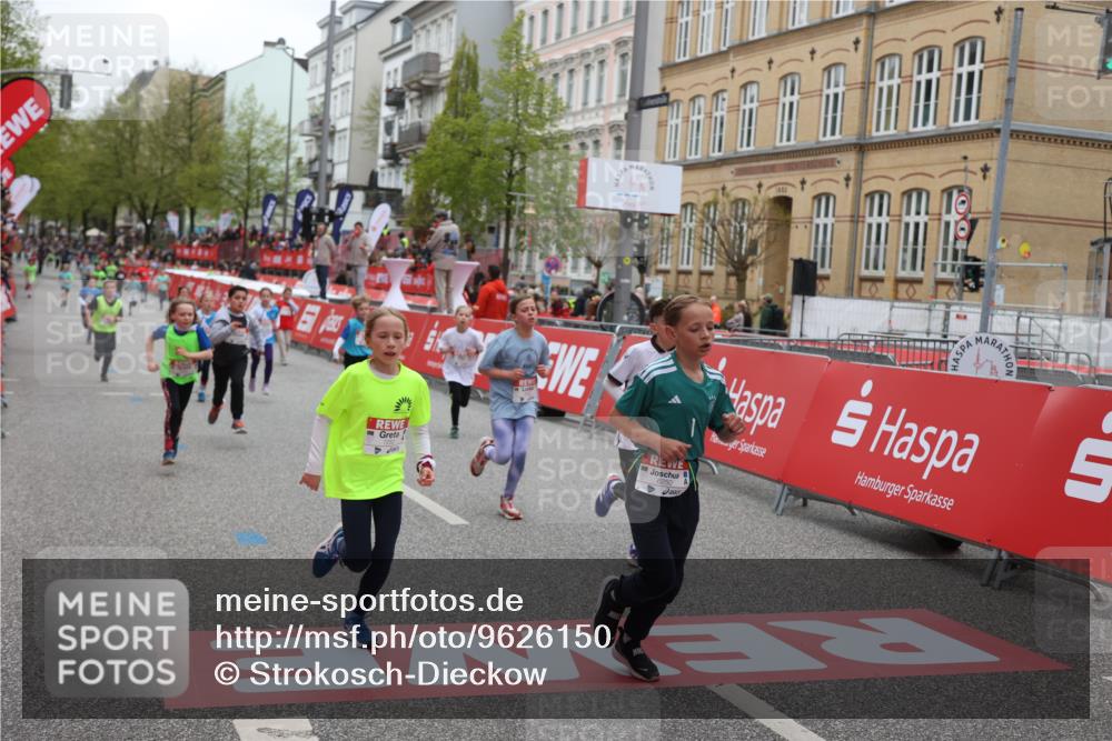 25.04.2026 - Das Zehntel Strokosch-Dieckow http://msf.ph/oto/9626150 25.04.2026 10:52:42 Ziel 6064, 6078, 6136, 6250, 6424, 6426, 7252, 7603, 7700, 7721, 7897, 7957, 7963, 8044, 8050 meine-sportfotos.de