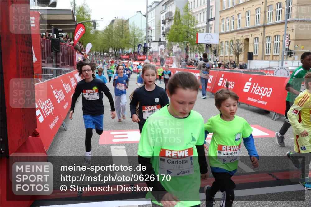 25.04.2026 - Das Zehntel Strokosch-Dieckow http://msf.ph/oto/9626170 25.04.2026 10:59:13 Ziel 5153, 5185, 5212, 5366, 5532, 5556, 5609, 5731, 5757, 5850, 5862, 6347, 6356, 6367, 6576, 6600, 6723, 6741, 6802, 6809, 6843, 6860, 7144, 7301, 7318, 7356, 7414, 7417, 7520, 7565, 7613, 7673, 7677 meine-sportfotos.de