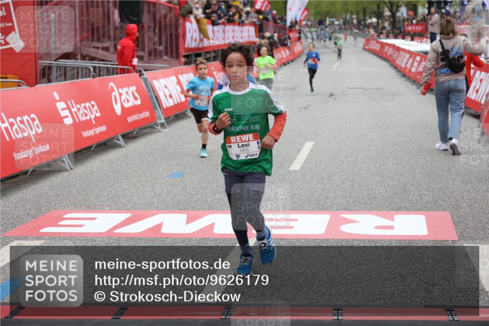 25.04.2026 - Das Zehntel Strokosch-Dieckow http://msf.ph/oto/9626179 25.04.2026 10:49:08 Ziel 5905, 6685, 6889, 6906, 7315, 7549, 7696, 7738 meine-sportfotos.de