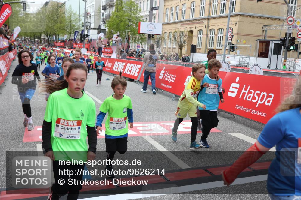 25.04.2026 - Das Zehntel Strokosch-Dieckow http://msf.ph/oto/9626214 25.04.2026 10:59:13 Ziel 5153, 5185, 5212, 5366, 5532, 5556, 5609, 5731, 5757, 5850, 5862, 6347, 6356, 6367, 6576, 6600, 6723, 6741, 6802, 6809, 6843, 6860, 7144, 7301, 7318, 7356, 7414, 7417, 7520, 7565, 7613, 7673, 7677 meine-sportfotos.de