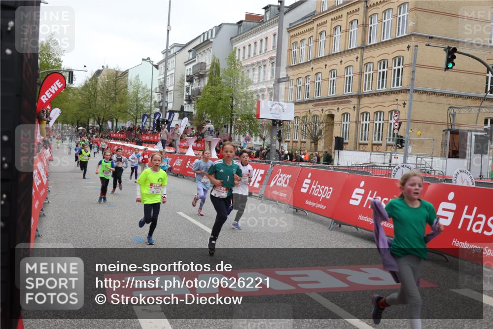 25.04.2026 - Das Zehntel Strokosch-Dieckow http://msf.ph/oto/9626221 25.04.2026 10:52:42 Ziel 6064, 6078, 6136, 6250, 6424, 6426, 7252, 7603, 7700, 7721, 7897, 7957, 7963, 8044, 8050 meine-sportfotos.de