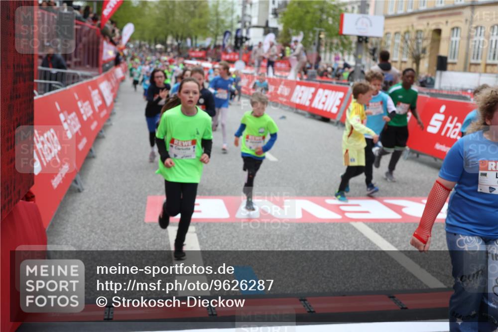 25.04.2026 - Das Zehntel Strokosch-Dieckow http://msf.ph/oto/9626287 25.04.2026 10:59:12 Ziel 5153, 5159, 5185, 5212, 5366, 5532, 5556, 5568, 5609, 5731, 5757, 5850, 5862, 6347, 6356, 6367, 6576, 6600, 6723, 6741, 6802, 6843, 6860, 7144, 7301, 7318, 7356, 7414, 7417, 7520, 7565, 7673, 7677 meine-sportfotos.de