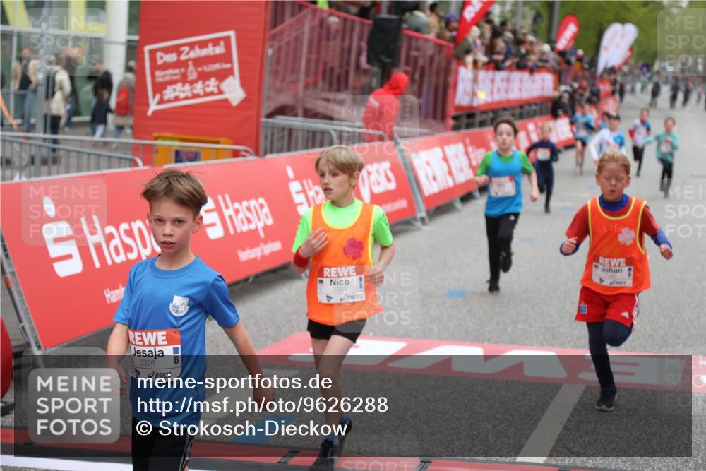25.04.2026 - Das Zehntel Strokosch-Dieckow http://msf.ph/oto/9626288 25.04.2026 10:49:33 Ziel 5425, 6104, 6326, 7381, 7385, 7982 meine-sportfotos.de