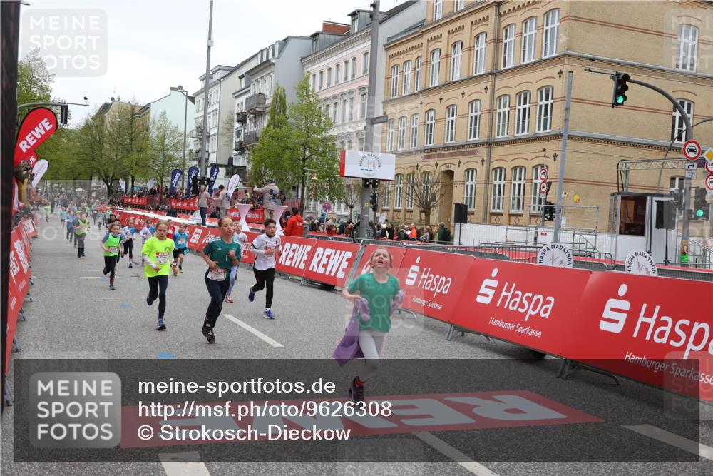 25.04.2026 - Das Zehntel Strokosch-Dieckow http://msf.ph/oto/9626308 25.04.2026 10:52:41 Ziel 6078, 6136, 6250, 6424, 7208, 7252, 7300, 7603, 7700, 7721, 7897, 7957, 7963, 8044 meine-sportfotos.de