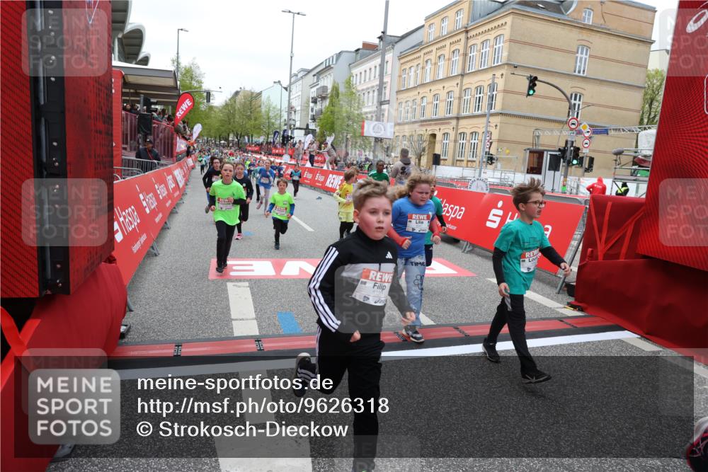 25.04.2026 - Das Zehntel Strokosch-Dieckow http://msf.ph/oto/9626318 25.04.2026 10:59:11 Ziel 5153, 5159, 5185, 5212, 5366, 5532, 5556, 5568, 5609, 5731, 5757, 5850, 5862, 6347, 6576, 6600, 6723, 6741, 6802, 6843, 7144, 7301, 7318, 7356, 7414, 7417, 7516, 7520, 7565, 7673, 7677 meine-sportfotos.de
