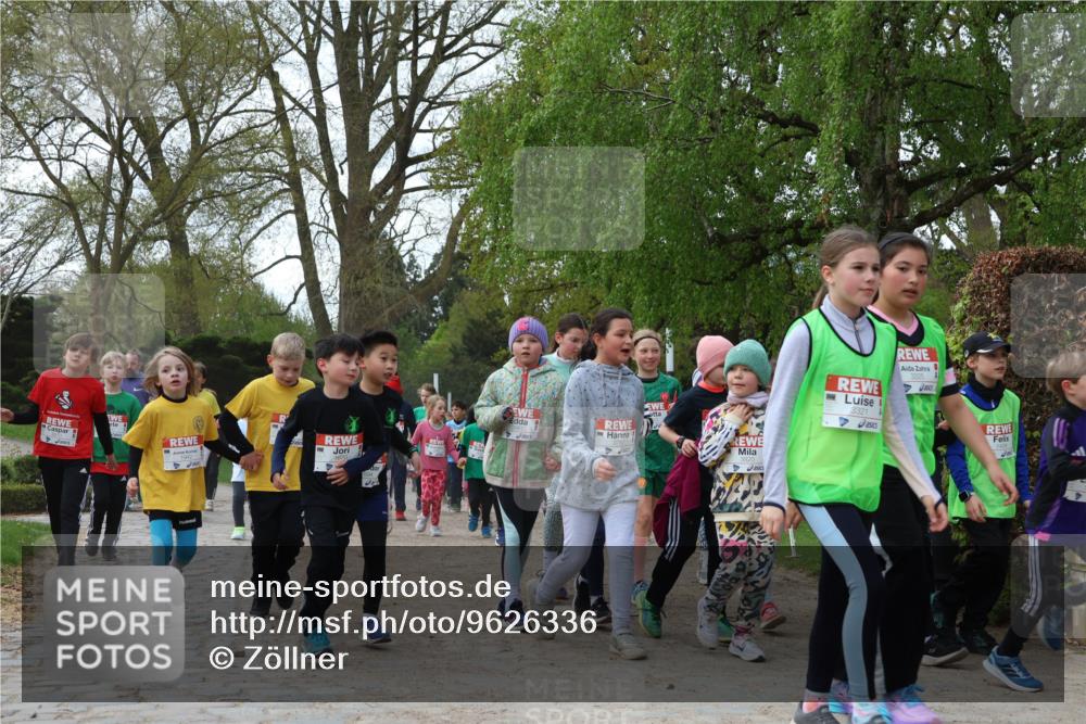 25.04.2026 - Das Zehntel Zöllner http://msf.ph/oto/9626336 25.04.2026 07:45:43 Laufen 3321 meine-sportfotos.de
