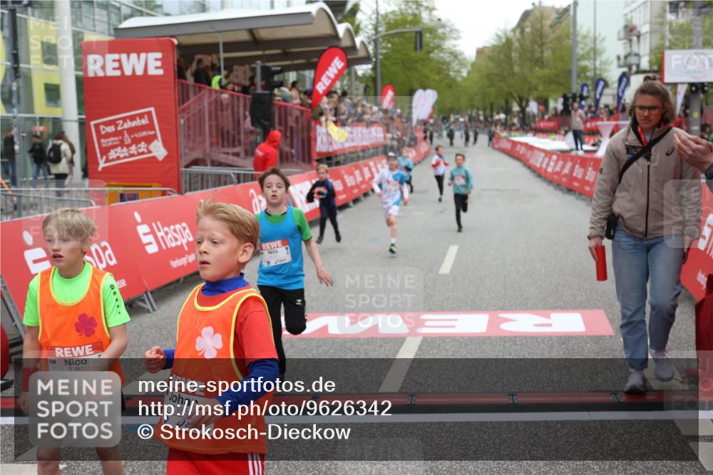 25.04.2026 - Das Zehntel Strokosch-Dieckow http://msf.ph/oto/9626342 25.04.2026 10:49:34 Ziel 5425, 6104, 6326, 6407, 7381, 7385, 7547, 7747, 7982, 8025 meine-sportfotos.de