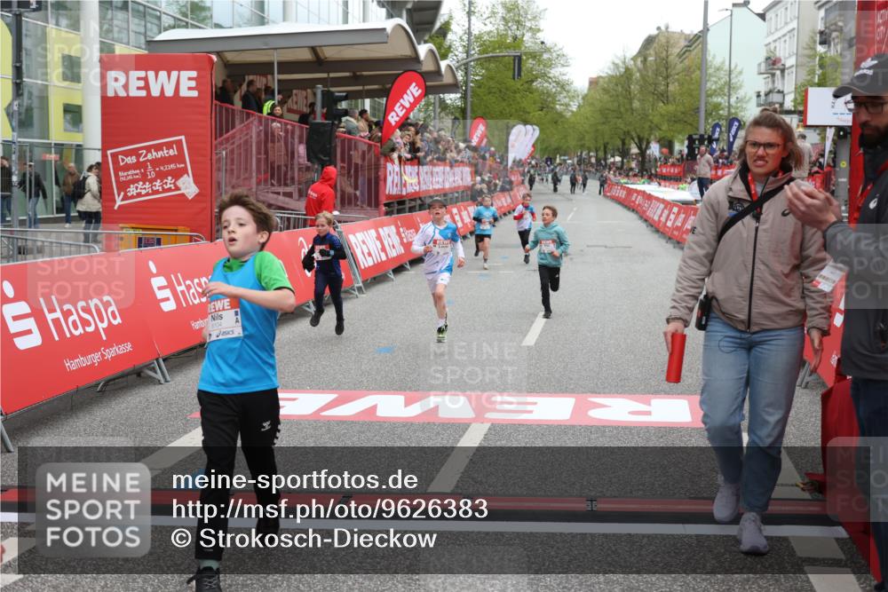 25.04.2026 - Das Zehntel Strokosch-Dieckow http://msf.ph/oto/9626383 25.04.2026 10:49:35 Ziel 6104, 6326, 6407, 7381, 7385, 7547, 7747, 7982, 8025 meine-sportfotos.de