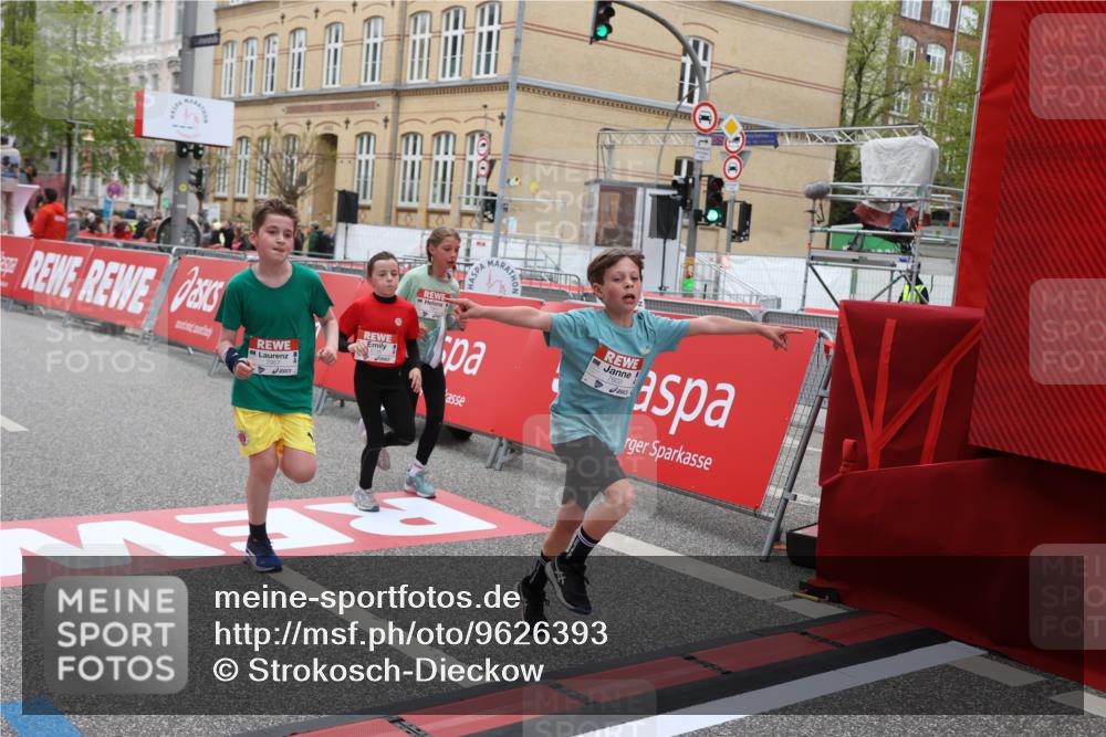25.04.2026 - Das Zehntel Strokosch-Dieckow http://msf.ph/oto/9626393 25.04.2026 10:52:40 Ziel 5484, 5782, 5820, 6078, 6136, 6424, 7208, 7300, 7603, 7700, 7721, 7897, 7957, 7963 meine-sportfotos.de