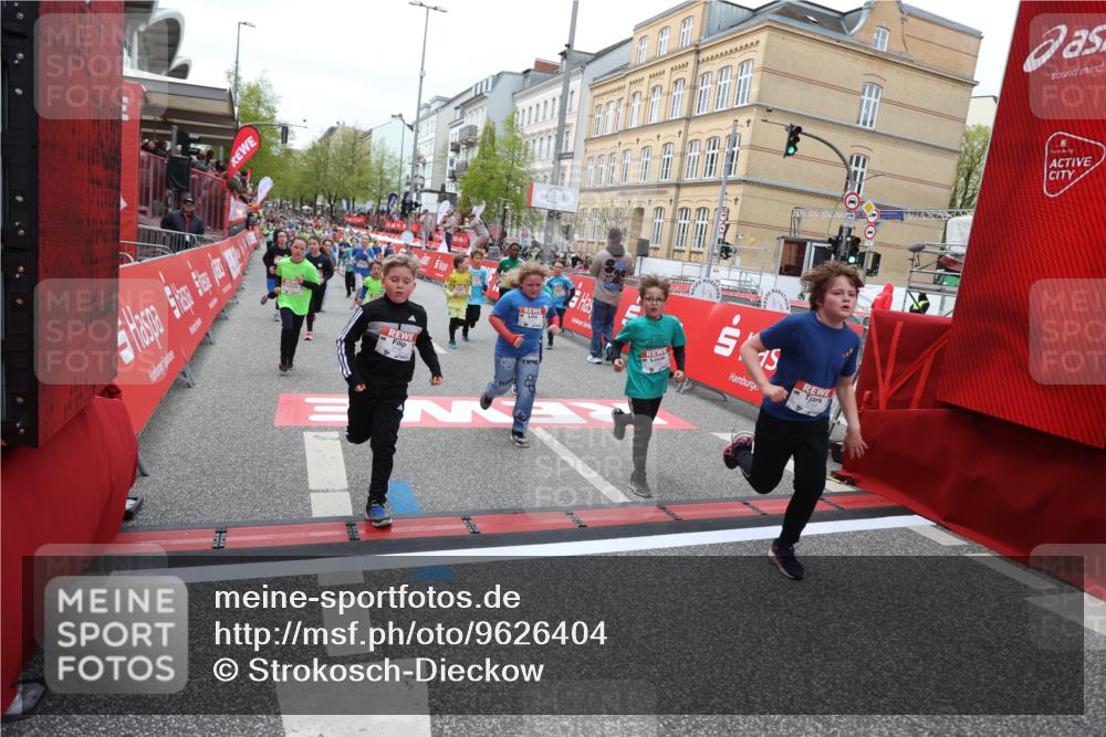 25.04.2026 - Das Zehntel Strokosch-Dieckow http://msf.ph/oto/9626404 25.04.2026 10:59:11 Ziel 5153, 5159, 5185, 5212, 5366, 5532, 5556, 5568, 5609, 5731, 5757, 5850, 5862, 6347, 6576, 6600, 6723, 6741, 6802, 6843, 7144, 7301, 7318, 7356, 7414, 7417, 7516, 7520, 7565, 7673, 7677 meine-sportfotos.de