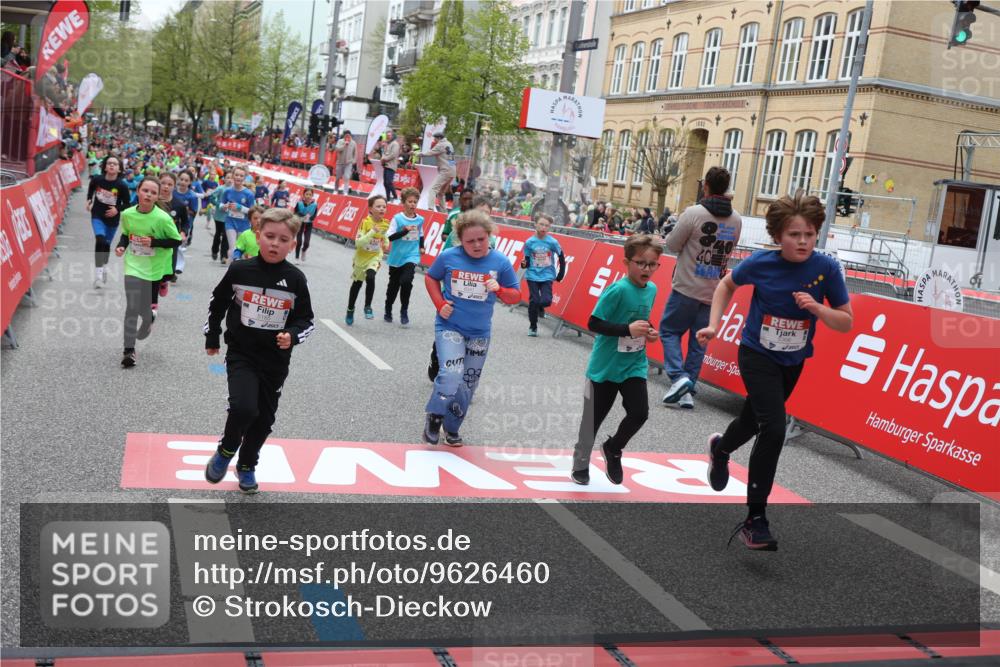 25.04.2026 - Das Zehntel Strokosch-Dieckow http://msf.ph/oto/9626460 25.04.2026 10:59:10 Ziel 5153, 5159, 5185, 5212, 5366, 5568, 5609, 5731, 5757, 5850, 5862, 6347, 6576, 6600, 6681, 6741, 6802, 6843, 7144, 7301, 7318, 7414, 7417, 7516, 7565, 7673, 7677 meine-sportfotos.de