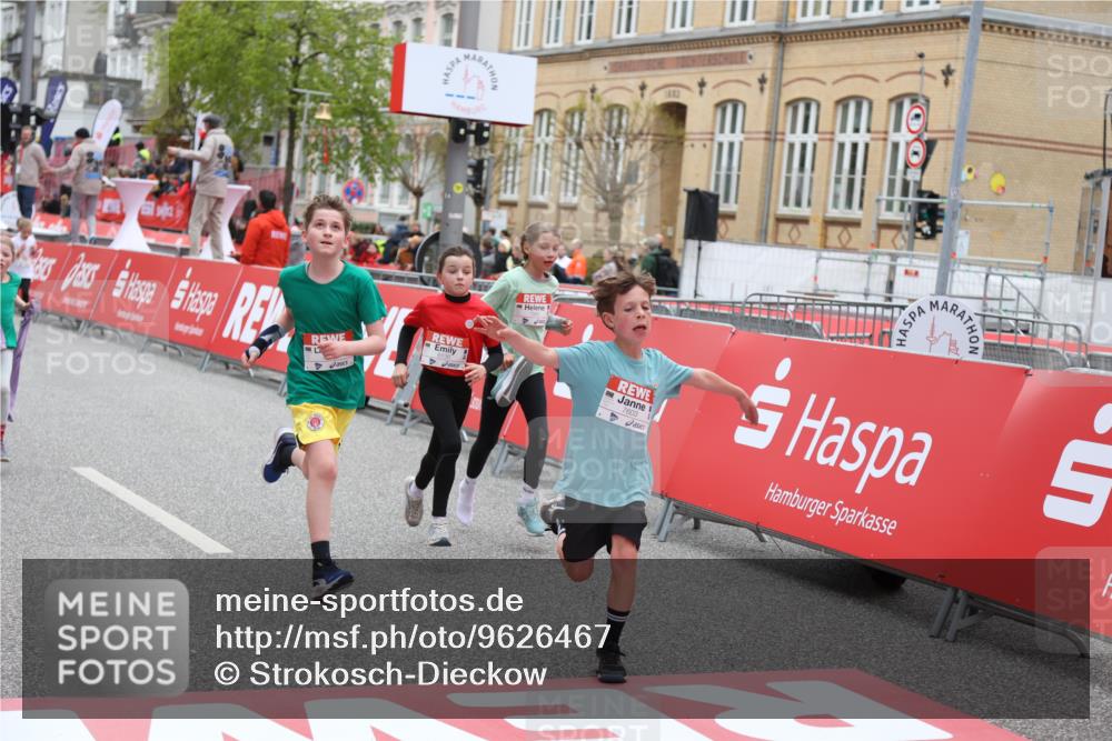 25.04.2026 - Das Zehntel Strokosch-Dieckow http://msf.ph/oto/9626467 25.04.2026 10:52:39 Ziel 5484, 5782, 5820, 6078, 6136, 6424, 7208, 7300, 7332, 7603, 7700, 7721, 7957, 7963 meine-sportfotos.de