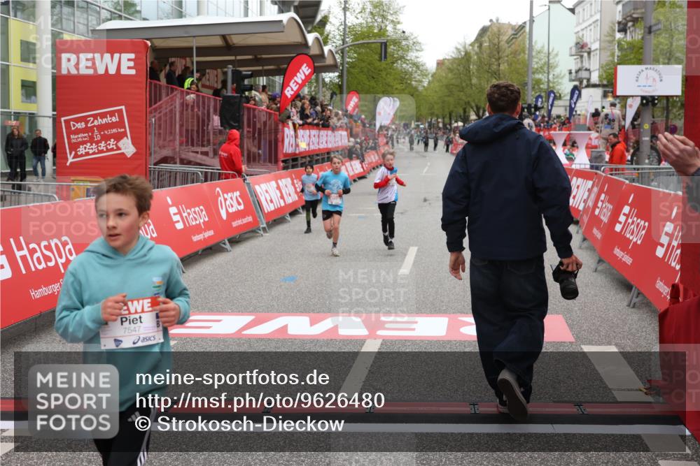 25.04.2026 - Das Zehntel Strokosch-Dieckow http://msf.ph/oto/9626480 25.04.2026 10:49:37 Ziel 6104, 6326, 6407, 7381, 7385, 7547, 7747, 7753, 8025 meine-sportfotos.de