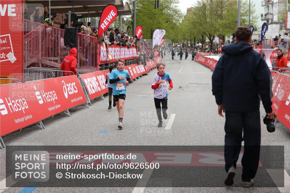 25.04.2026 - Das Zehntel Strokosch-Dieckow http://msf.ph/oto/9626500 25.04.2026 10:49:38 Ziel 6104, 6407, 6913, 7006, 7381, 7385, 7547, 7747, 7753, 8025 meine-sportfotos.de