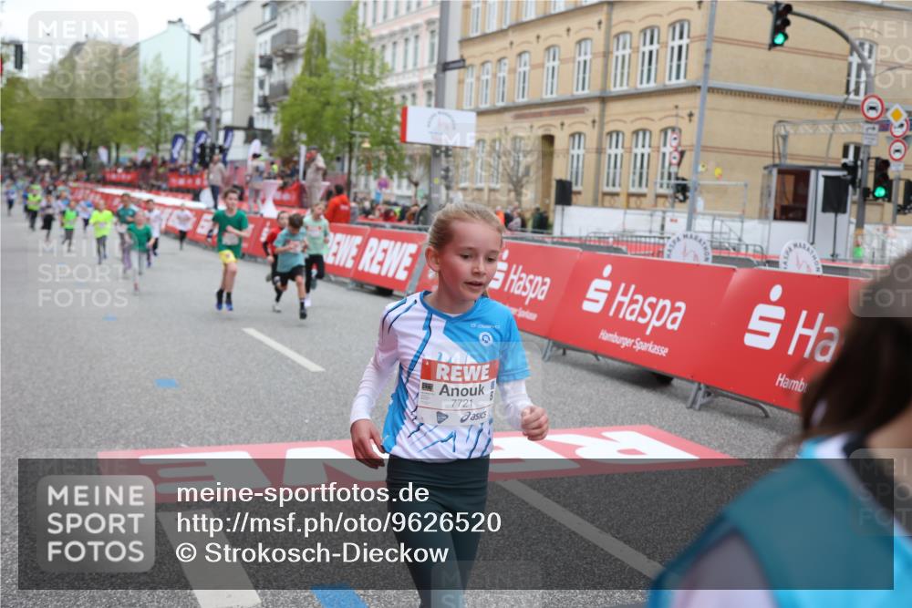 25.04.2026 - Das Zehntel Strokosch-Dieckow http://msf.ph/oto/9626520 25.04.2026 10:52:37 Ziel 5484, 5782, 5820, 5823, 6078, 6424, 7103, 7208, 7300, 7332, 7603, 7700, 7721 meine-sportfotos.de