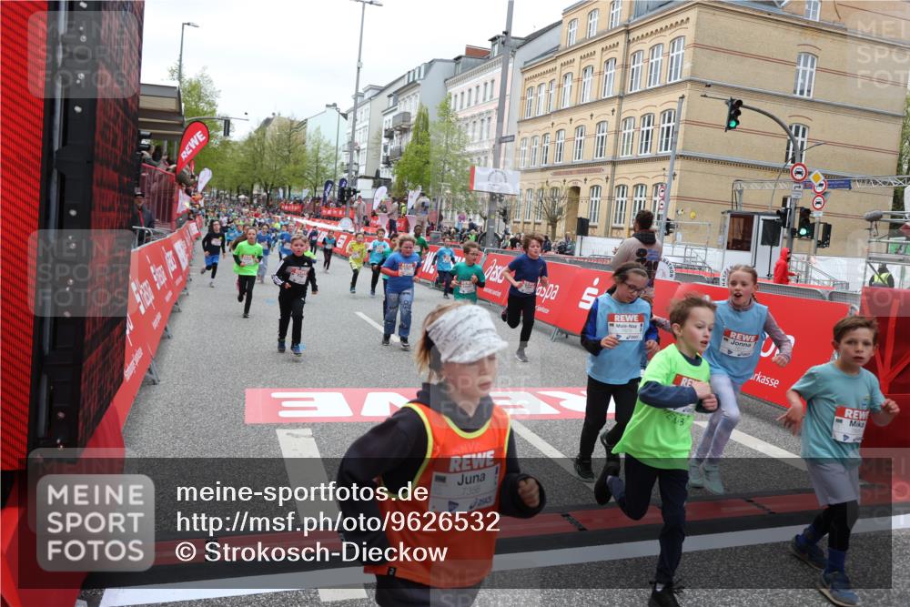 25.04.2026 - Das Zehntel Strokosch-Dieckow http://msf.ph/oto/9626532 25.04.2026 10:59:09 Ziel 5153, 5159, 5185, 5366, 5568, 5609, 5850, 5862, 6347, 6576, 6600, 6681, 6741, 6802, 7301, 7318, 7414, 7417, 7516, 7565, 7673, 7677, 7736, 7755 meine-sportfotos.de