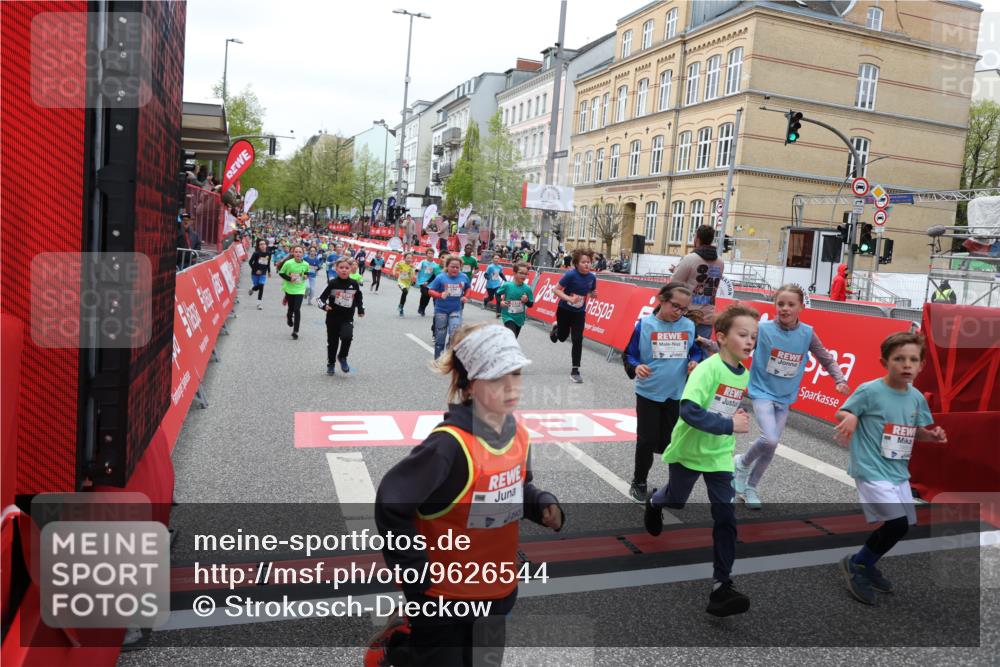 25.04.2026 - Das Zehntel Strokosch-Dieckow http://msf.ph/oto/9626544 25.04.2026 10:59:09 Ziel 5153, 5159, 5185, 5366, 5568, 5609, 5850, 5862, 6347, 6576, 6600, 6681, 6741, 6802, 7301, 7318, 7414, 7417, 7516, 7565, 7673, 7677, 7736, 7755 meine-sportfotos.de