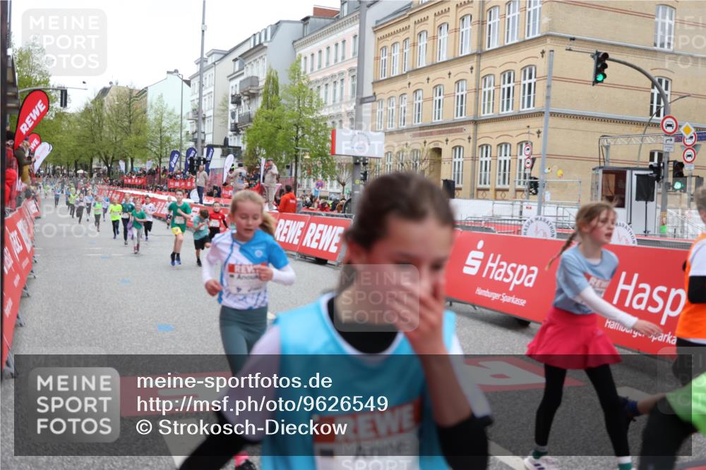 25.04.2026 - Das Zehntel Strokosch-Dieckow http://msf.ph/oto/9626549 25.04.2026 10:52:37 Ziel 5484, 5782, 5820, 5823, 6078, 6424, 7103, 7208, 7300, 7332, 7603, 7700, 7721 meine-sportfotos.de