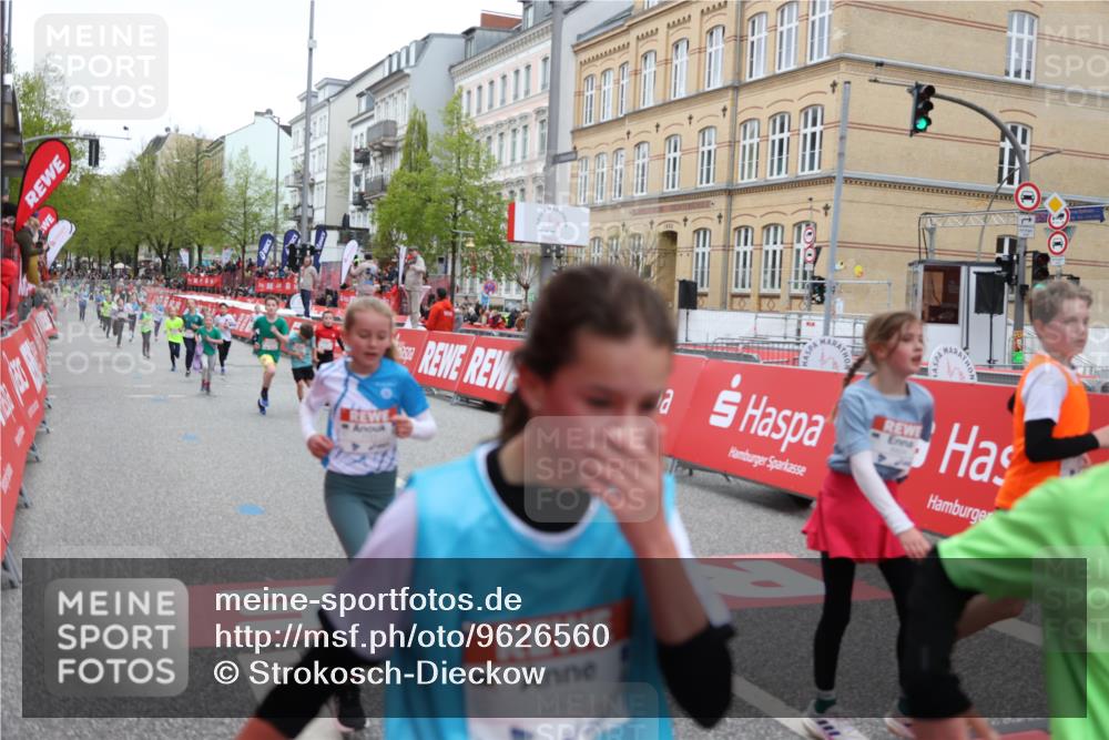 25.04.2026 - Das Zehntel Strokosch-Dieckow http://msf.ph/oto/9626560 25.04.2026 10:52:37 Ziel 5484, 5782, 5820, 5823, 6078, 6424, 7103, 7208, 7300, 7332, 7603, 7700, 7721 meine-sportfotos.de