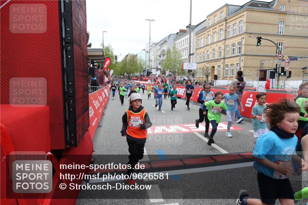 25.04.2026 - Das Zehntel Strokosch-Dieckow http://msf.ph/oto/9626581 25.04.2026 10:59:09 Ziel 5153, 5159, 5185, 5366, 5568, 5609, 5850, 5862, 6347, 6576, 6600, 6681, 6741, 6802, 7301, 7318, 7414, 7417, 7516, 7565, 7673, 7677, 7736, 7755 meine-sportfotos.de