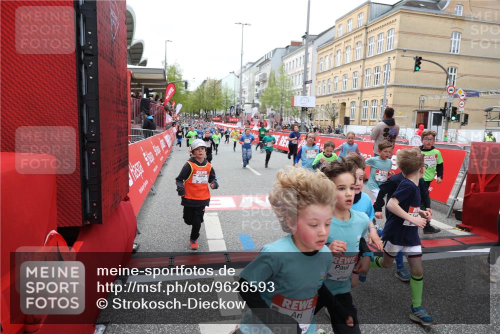 25.04.2026 - Das Zehntel Strokosch-Dieckow http://msf.ph/oto/9626593 25.04.2026 10:59:09 Ziel 5153, 5159, 5185, 5366, 5568, 5609, 5850, 5862, 6347, 6576, 6600, 6681, 6741, 6802, 7301, 7318, 7414, 7417, 7516, 7565, 7673, 7677, 7736, 7755 meine-sportfotos.de