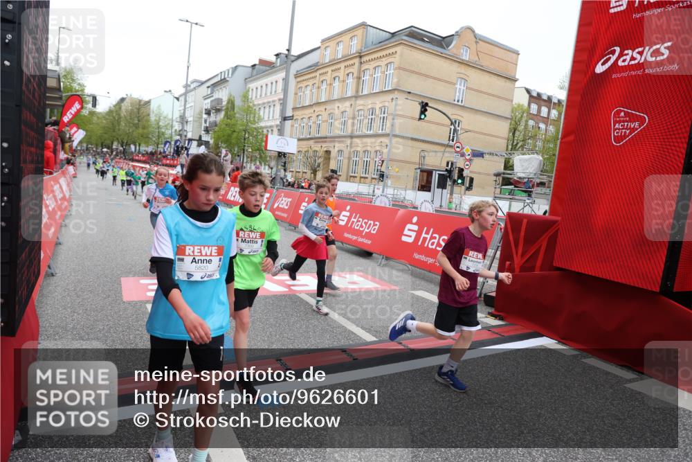 25.04.2026 - Das Zehntel Strokosch-Dieckow http://msf.ph/oto/9626601 25.04.2026 10:52:36 Ziel 5484, 5526, 5551, 5782, 5820, 5823, 6078, 6424, 7103, 7208, 7300, 7332, 7388, 7700, 7721 meine-sportfotos.de