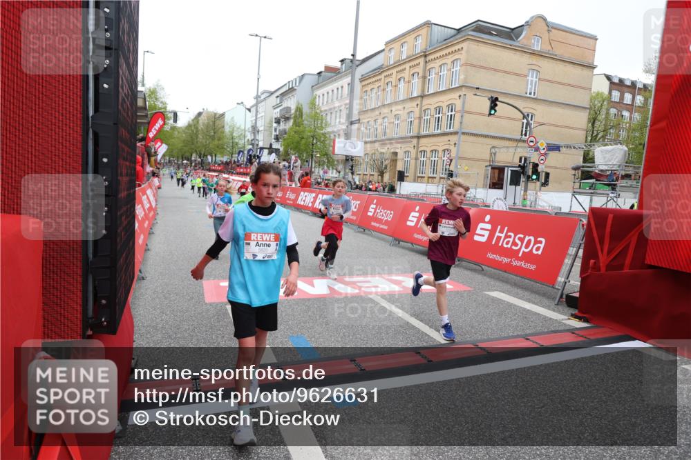 25.04.2026 - Das Zehntel Strokosch-Dieckow http://msf.ph/oto/9626631 25.04.2026 10:52:35 Ziel 5089, 5484, 5526, 5551, 5782, 5820, 5823, 6078, 6424, 7103, 7208, 7300, 7332, 7388, 7700, 7721 meine-sportfotos.de
