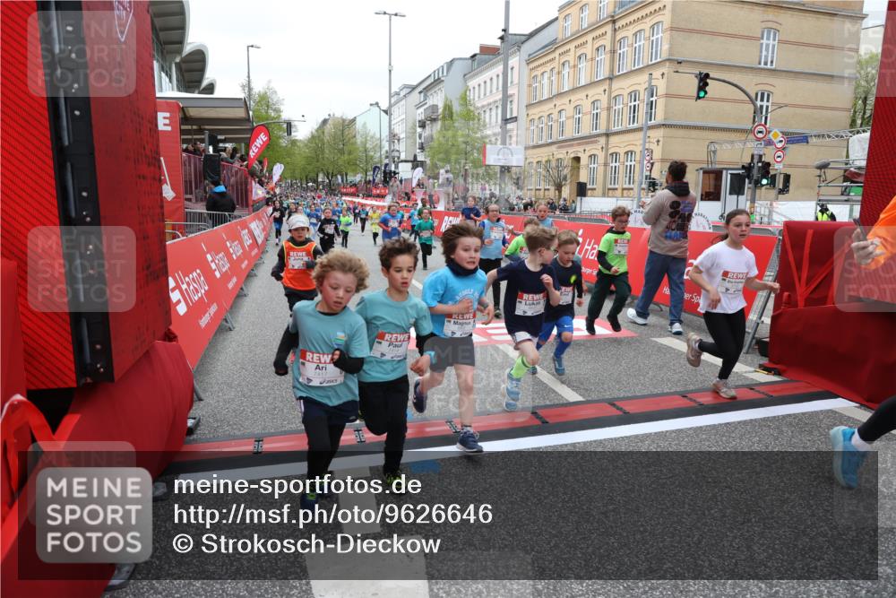 25.04.2026 - Das Zehntel Strokosch-Dieckow http://msf.ph/oto/9626646 25.04.2026 10:59:08 Ziel 5153, 5159, 5185, 5366, 5568, 5609, 6348, 6576, 6600, 6609, 6681, 6741, 6802, 7301, 7318, 7414, 7417, 7516, 7565, 7673, 7677, 7736, 7755 meine-sportfotos.de