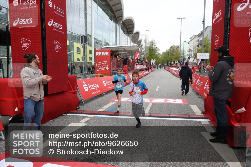 25.04.2026 - Das Zehntel Strokosch-Dieckow http://msf.ph/oto/9626650 25.04.2026 10:49:40 Ziel 5012, 6104, 6407, 6913, 7006, 7547, 7664, 7747, 7748, 7753, 8025 meine-sportfotos.de