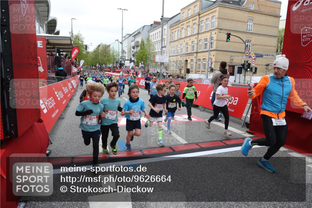 25.04.2026 - Das Zehntel Strokosch-Dieckow http://msf.ph/oto/9626664 25.04.2026 10:59:08 Ziel 5153, 5159, 5185, 5366, 5568, 5609, 6348, 6576, 6600, 6609, 6681, 6741, 6802, 7301, 7318, 7414, 7417, 7516, 7565, 7673, 7677, 7736, 7755 meine-sportfotos.de