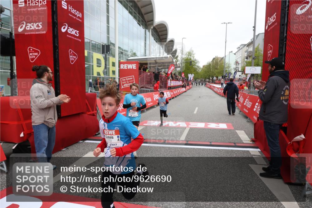 25.04.2026 - Das Zehntel Strokosch-Dieckow http://msf.ph/oto/9626690 25.04.2026 10:49:41 Ziel 5012, 6407, 6913, 7006, 7547, 7664, 7747, 7748, 7753, 8025 meine-sportfotos.de