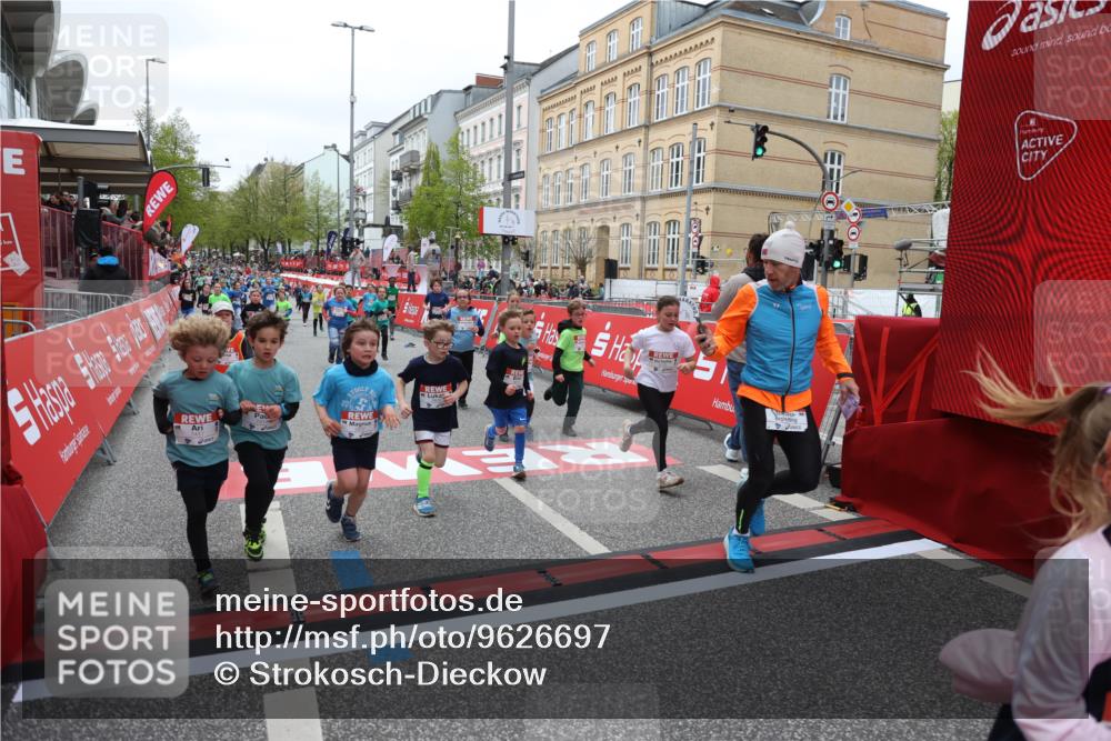 25.04.2026 - Das Zehntel Strokosch-Dieckow http://msf.ph/oto/9626697 25.04.2026 10:59:08 Ziel 5153, 5159, 5185, 5366, 5568, 5609, 6348, 6576, 6600, 6609, 6681, 6741, 6802, 7301, 7318, 7414, 7417, 7516, 7565, 7673, 7677, 7736, 7755 meine-sportfotos.de