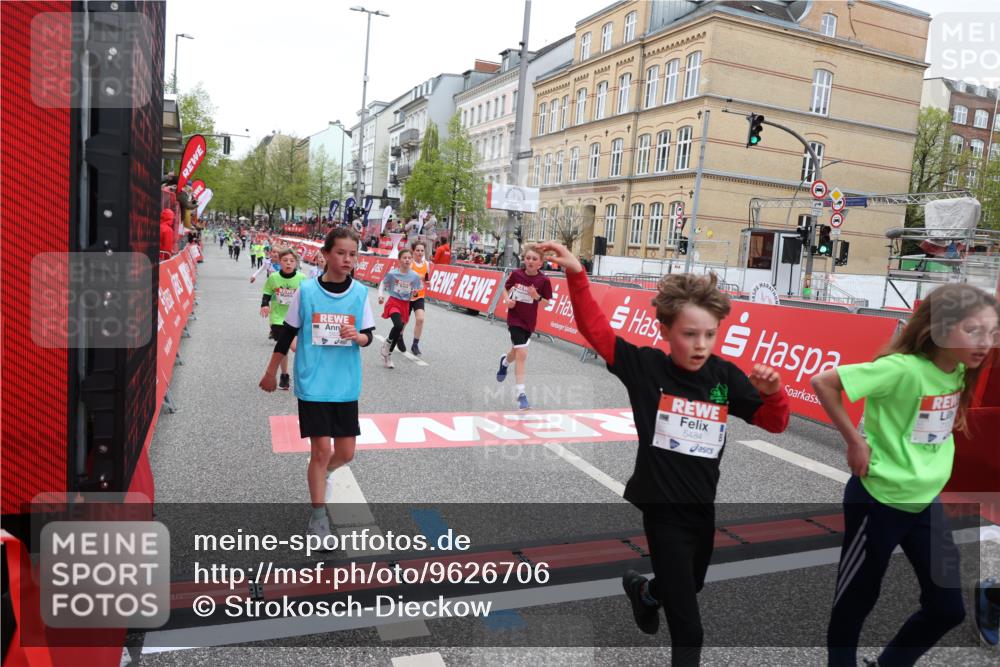25.04.2026 - Das Zehntel Strokosch-Dieckow http://msf.ph/oto/9626706 25.04.2026 10:52:35 Ziel 5089, 5484, 5526, 5551, 5782, 5820, 5823, 6078, 6424, 7103, 7208, 7300, 7332, 7388, 7700, 7721 meine-sportfotos.de