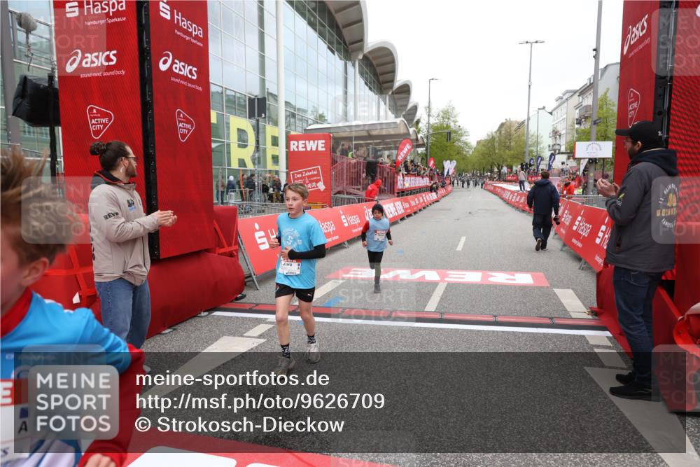 25.04.2026 - Das Zehntel Strokosch-Dieckow http://msf.ph/oto/9626709 25.04.2026 10:49:41 Ziel 5012, 6407, 6913, 7006, 7547, 7664, 7747, 7748, 7753, 8025 meine-sportfotos.de