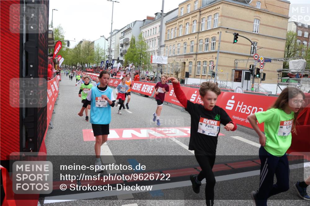 25.04.2026 - Das Zehntel Strokosch-Dieckow http://msf.ph/oto/9626722 25.04.2026 10:52:35 Ziel 5089, 5484, 5526, 5551, 5782, 5820, 5823, 6078, 6424, 7103, 7208, 7300, 7332, 7388, 7700, 7721 meine-sportfotos.de