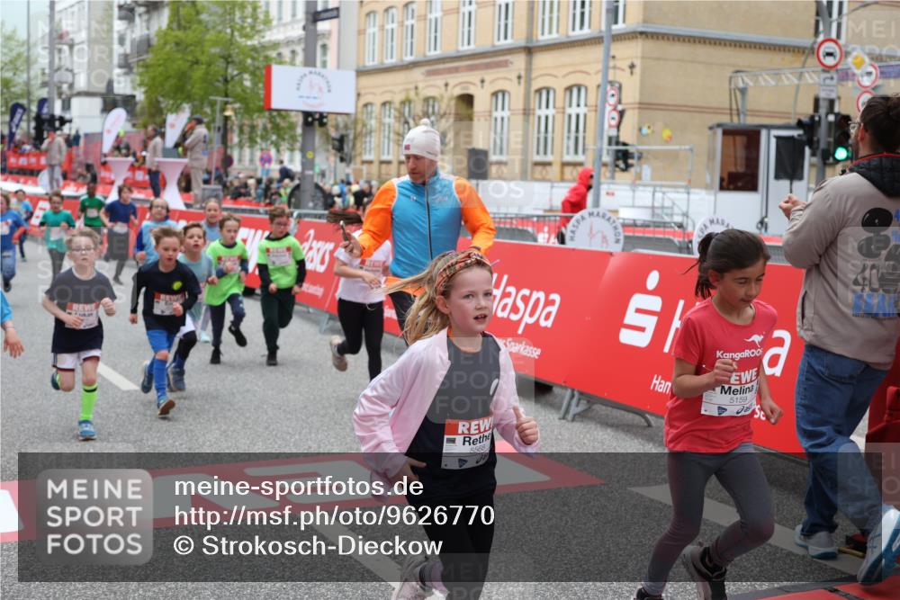 25.04.2026 - Das Zehntel Strokosch-Dieckow http://msf.ph/oto/9626770 25.04.2026 10:59:07 Ziel 5153, 5159, 5568, 5609, 6348, 6574, 6576, 6600, 6609, 6678, 6681, 6741, 6802, 7301, 7318, 7414, 7417, 7516, 7565, 7673, 7677, 7680, 7736, 7755 meine-sportfotos.de