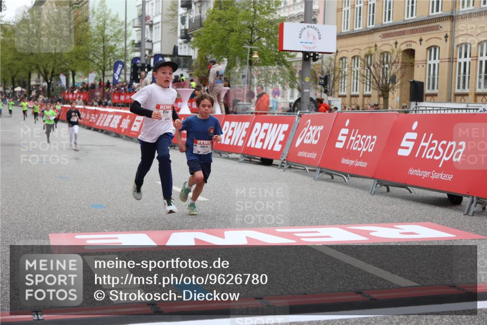 25.04.2026 - Das Zehntel Strokosch-Dieckow http://msf.ph/oto/9626780 25.04.2026 10:50:17 Ziel 5383, 5512, 5579, 5589, 5762, 6327, 6339, 6964, 7619, 7706, 7882, 7939, 7941 meine-sportfotos.de