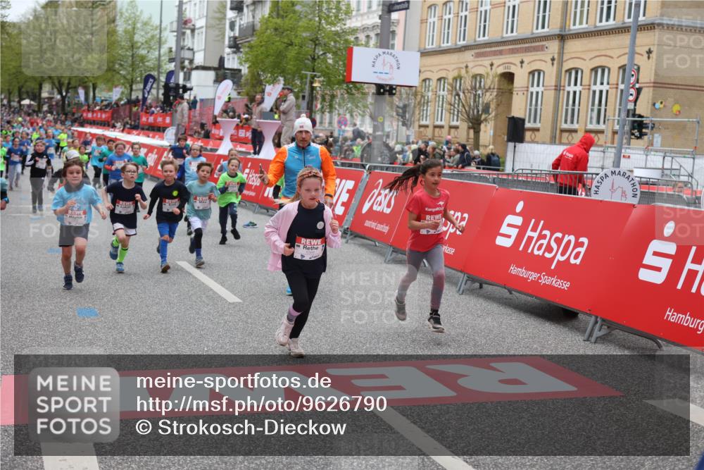 25.04.2026 - Das Zehntel Strokosch-Dieckow http://msf.ph/oto/9626790 25.04.2026 10:59:06 Ziel 5153, 5159, 5568, 5609, 6348, 6574, 6576, 6600, 6609, 6662, 6678, 6681, 6741, 6802, 6837, 7301, 7414, 7417, 7516, 7565, 7680, 7736, 7755 meine-sportfotos.de