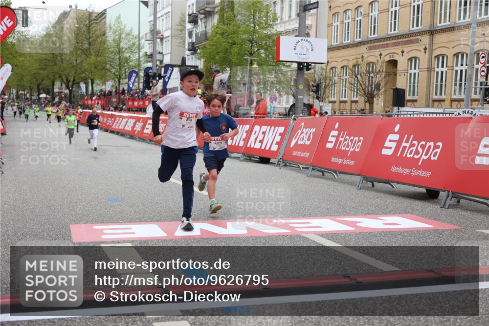 25.04.2026 - Das Zehntel Strokosch-Dieckow http://msf.ph/oto/9626795 25.04.2026 10:50:17 Ziel 5383, 5512, 5579, 5589, 5762, 6327, 6339, 6964, 7619, 7706, 7882, 7939, 7941 meine-sportfotos.de