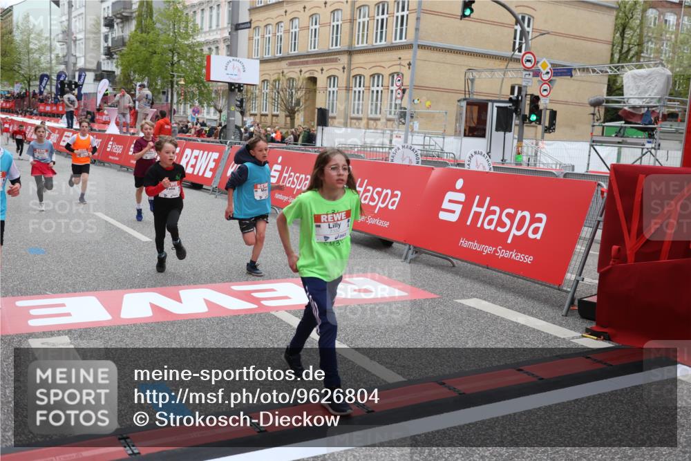25.04.2026 - Das Zehntel Strokosch-Dieckow http://msf.ph/oto/9626804 25.04.2026 10:52:33 Ziel 5089, 5484, 5526, 5551, 5575, 5782, 5820, 5823, 7100, 7103, 7208, 7254, 7300, 7332, 7388 meine-sportfotos.de