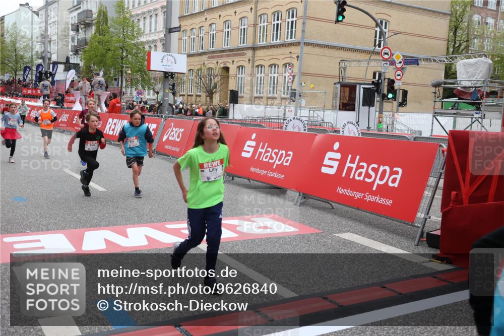 25.04.2026 - Das Zehntel Strokosch-Dieckow http://msf.ph/oto/9626840 25.04.2026 10:52:33 Ziel 5089, 5484, 5526, 5551, 5575, 5782, 5820, 5823, 7100, 7103, 7208, 7254, 7300, 7332, 7388 meine-sportfotos.de
