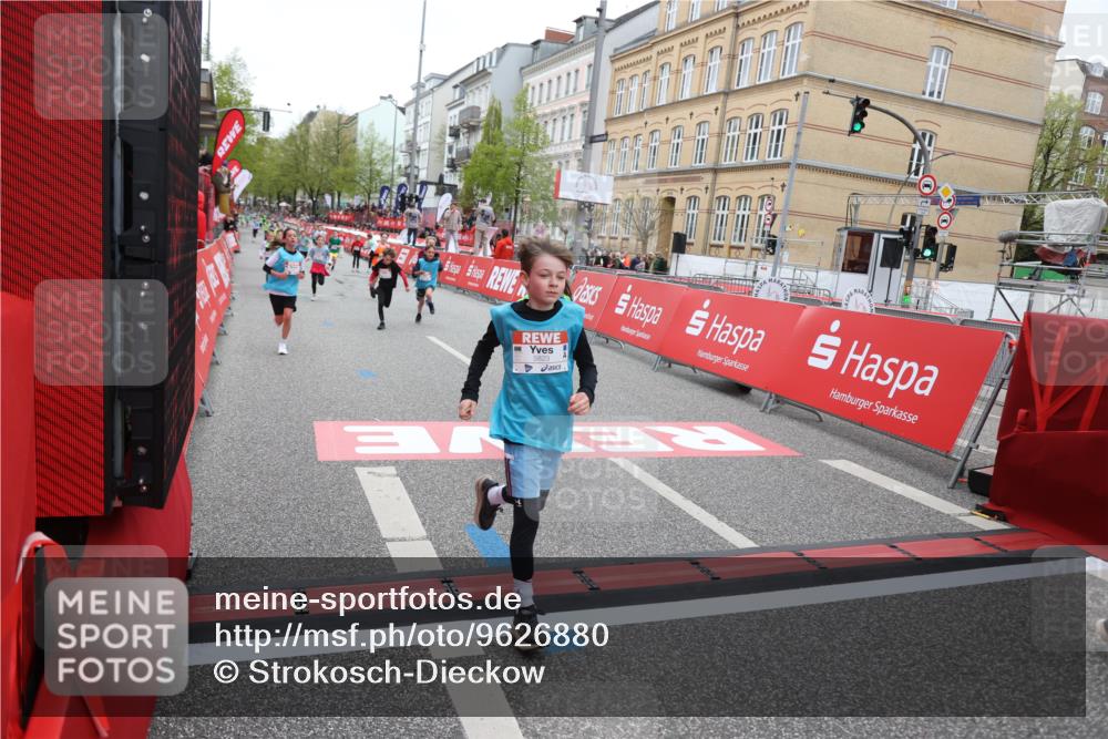 25.04.2026 - Das Zehntel Strokosch-Dieckow http://msf.ph/oto/9626880 25.04.2026 10:52:32 Ziel 5089, 5484, 5492, 5526, 5551, 5575, 5782, 5820, 5823, 6988, 7100, 7103, 7254, 7332, 7388 meine-sportfotos.de