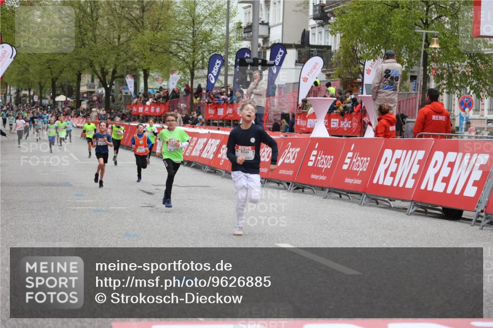 25.04.2026 - Das Zehntel Strokosch-Dieckow http://msf.ph/oto/9626885 25.04.2026 10:50:20 Ziel 5005, 5383, 5512, 5577, 5579, 5589, 6327, 6339, 7619, 7706, 7939 meine-sportfotos.de