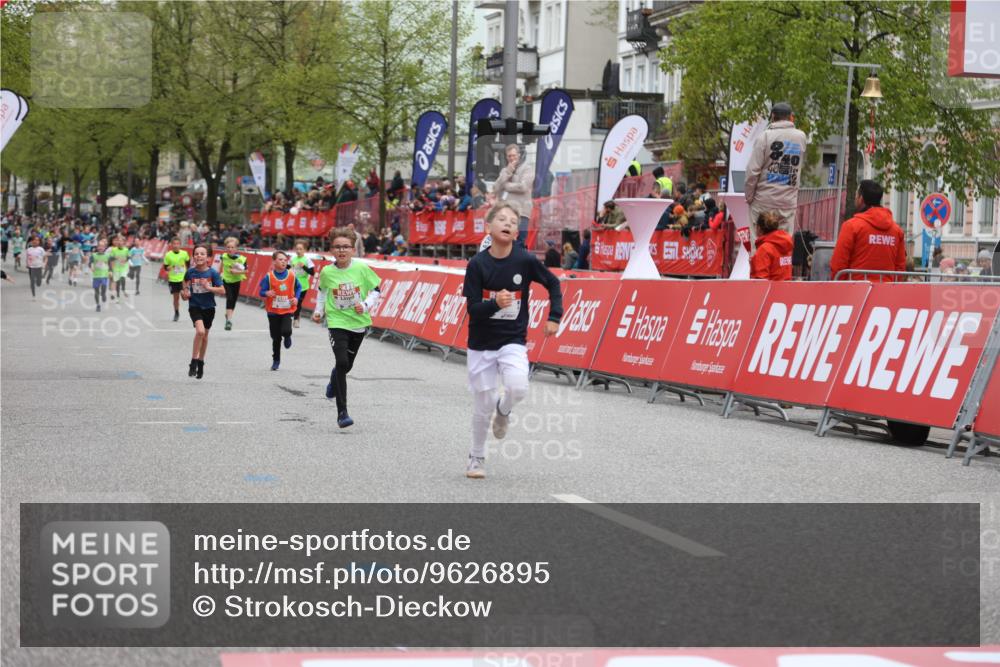 25.04.2026 - Das Zehntel Strokosch-Dieckow http://msf.ph/oto/9626895 25.04.2026 10:50:20 Ziel 5005, 5383, 5512, 5577, 5579, 5589, 6327, 6339, 7619, 7706, 7939 meine-sportfotos.de