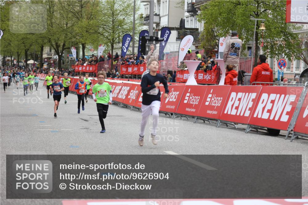 25.04.2026 - Das Zehntel Strokosch-Dieckow http://msf.ph/oto/9626904 25.04.2026 10:50:20 Ziel 5005, 5383, 5512, 5577, 5579, 5589, 6327, 6339, 7619, 7706, 7939 meine-sportfotos.de