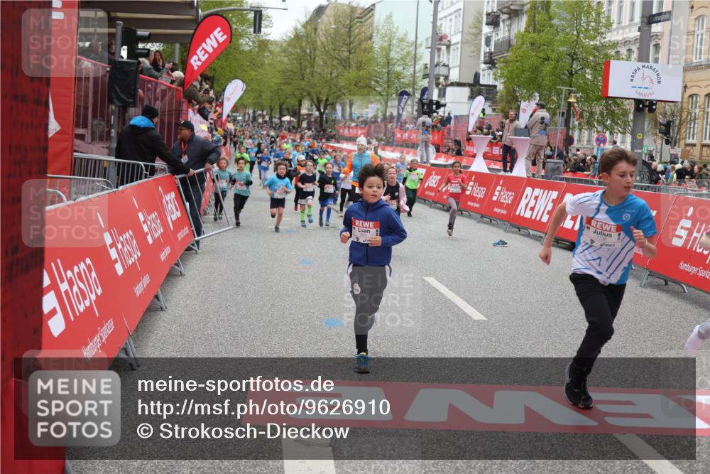 25.04.2026 - Das Zehntel Strokosch-Dieckow http://msf.ph/oto/9626910 25.04.2026 10:59:03 Ziel 5206, 5616, 5643, 6348, 6378, 6574, 6609, 6662, 6678, 6681, 6837, 6897, 7516, 7680, 7736, 7755, 7915 meine-sportfotos.de
